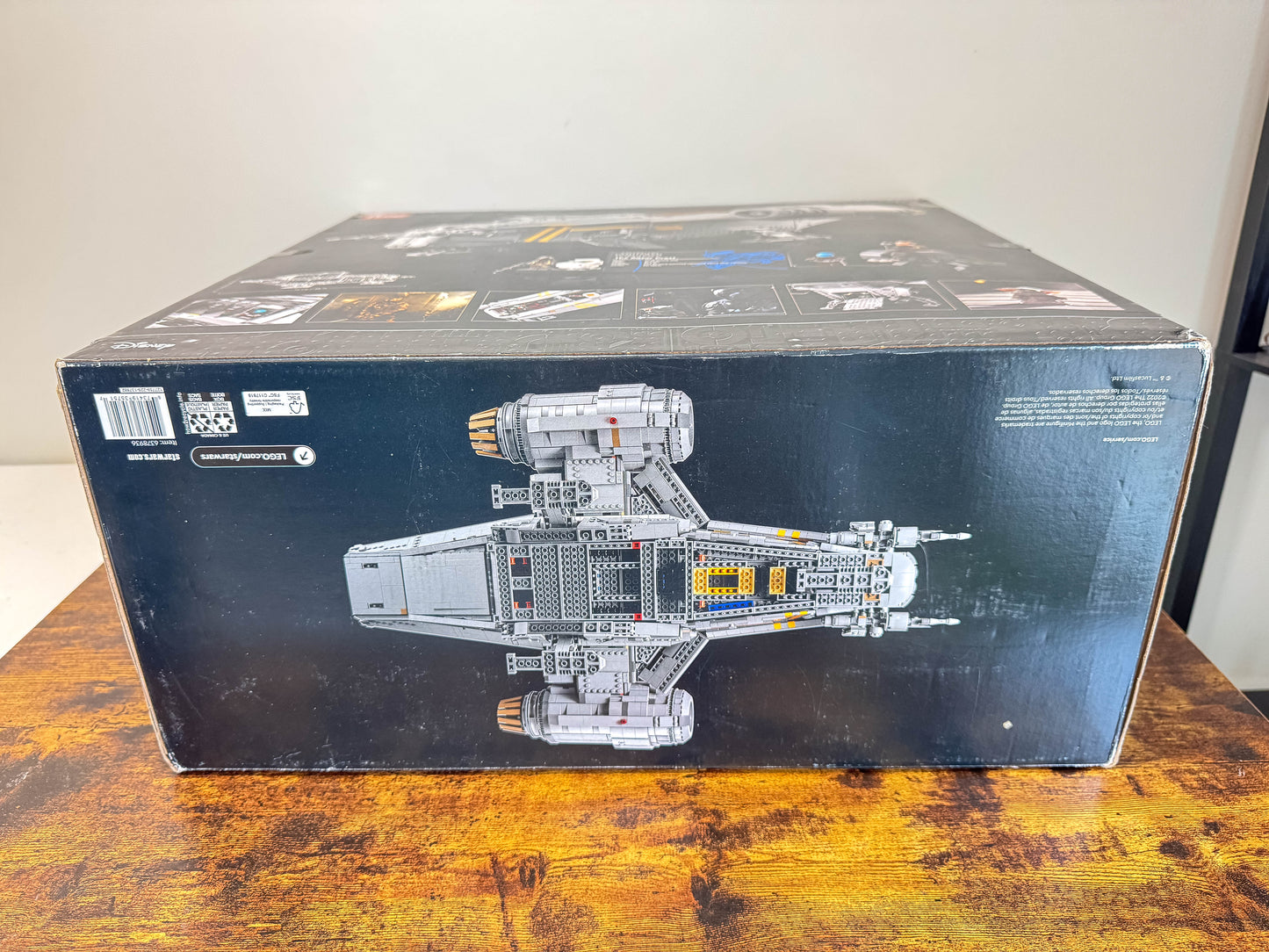 LEGO Star Wars Ultimate Collector Series The Razor Crest 75331 Factory Sealed