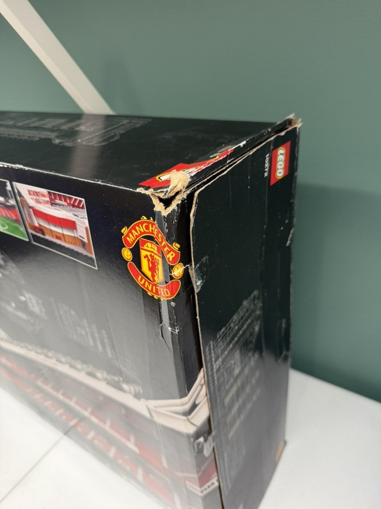 LEGO Icons Old Trafford Manchester United 10272 New In Sealed Box
