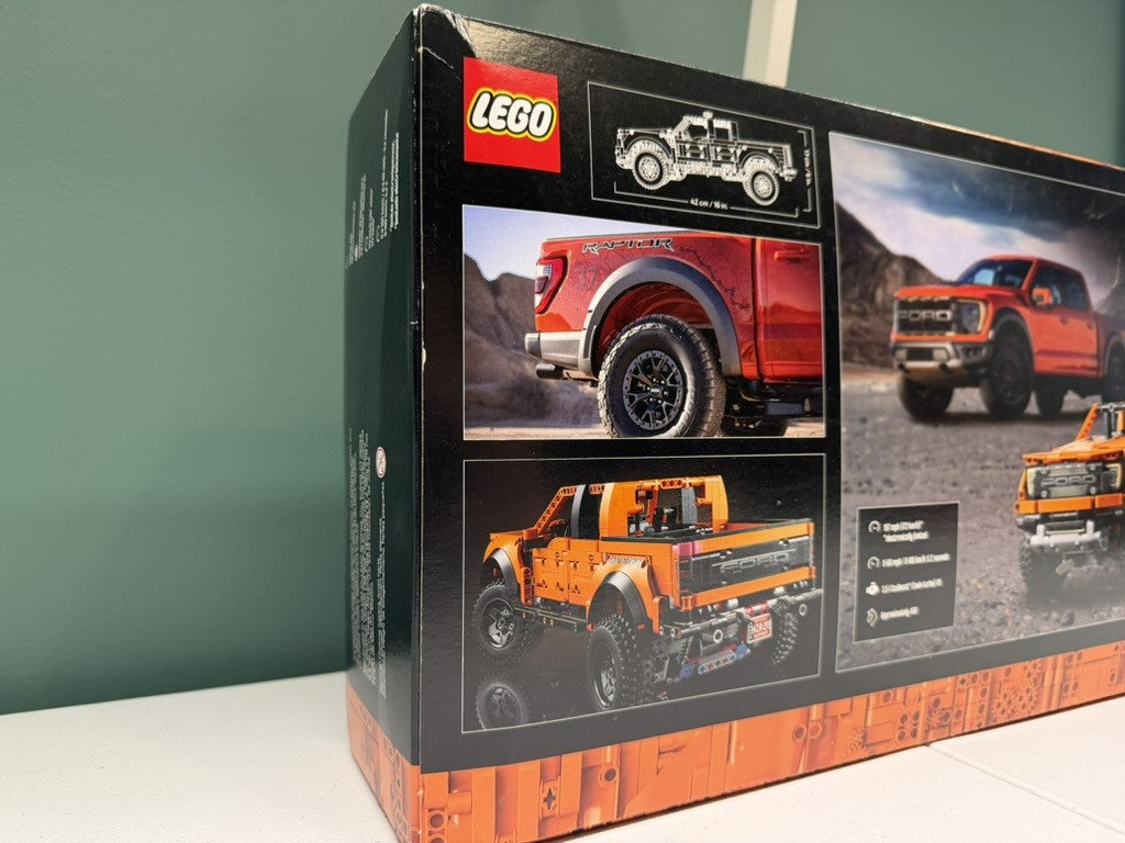 LEGO Technic Ford F-150 Raptor 42126 New In Sealed Box Great Condition