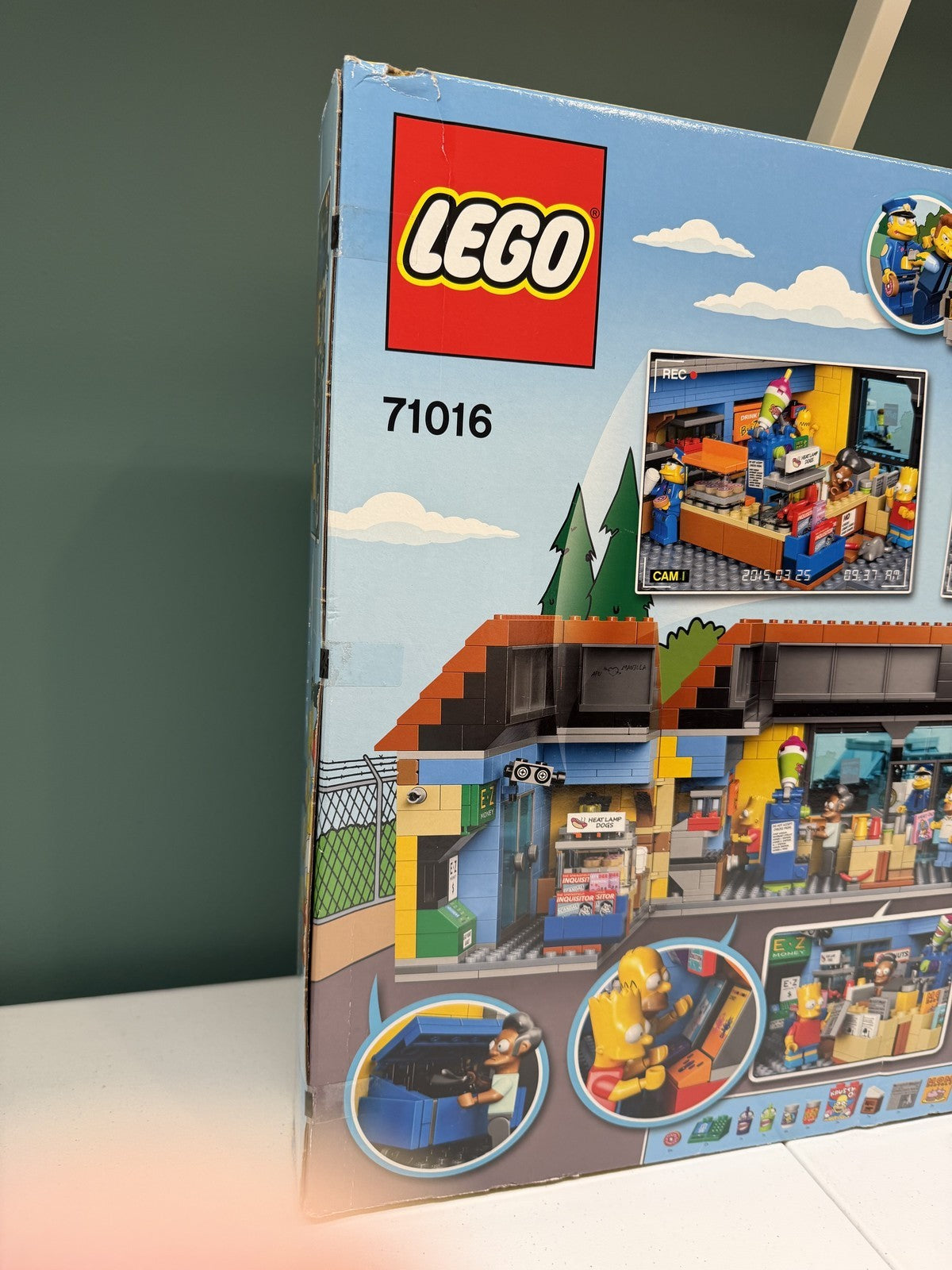 LEGO The Simpsons The Kwik-E-Mart 71016 New In Sealed Box