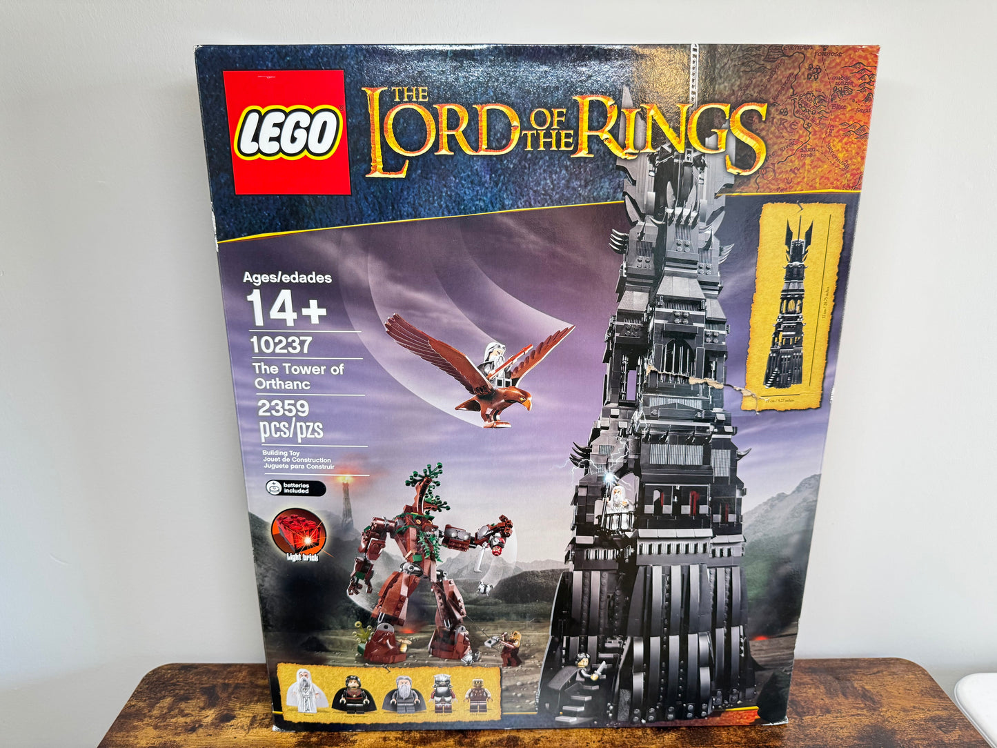 LEGO Lord of the Rings The Tower of Orthanc Factory Sealed