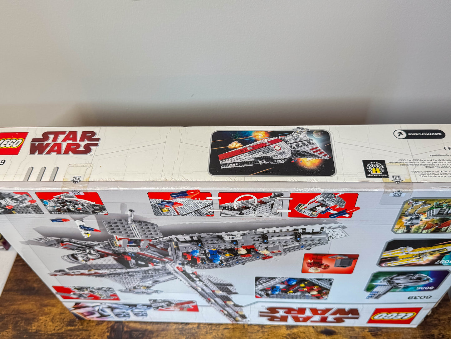 LEGO Star Wars The Clone Wars Venator-Class Republic Attack Cruiser 8039 NISB