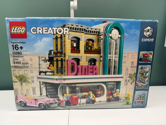 LEGO Creator Expert Downtown Diner 10260 New In Factory Sealed Box
