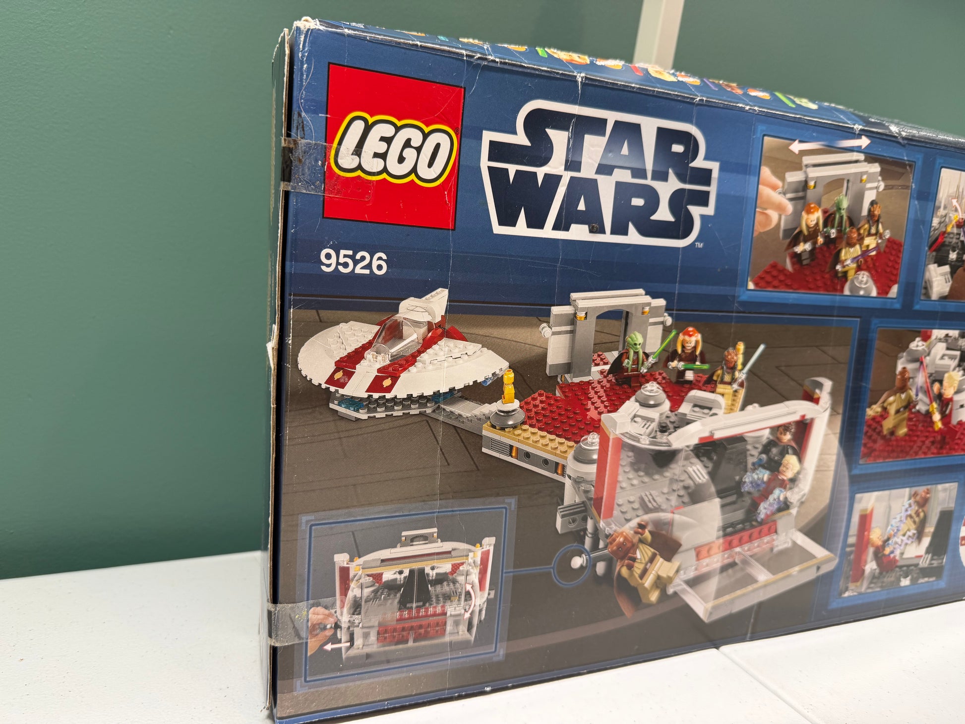 LEGO Star Wars Palpatine's Arrest 9526 New In Sealed Box Fair Condition