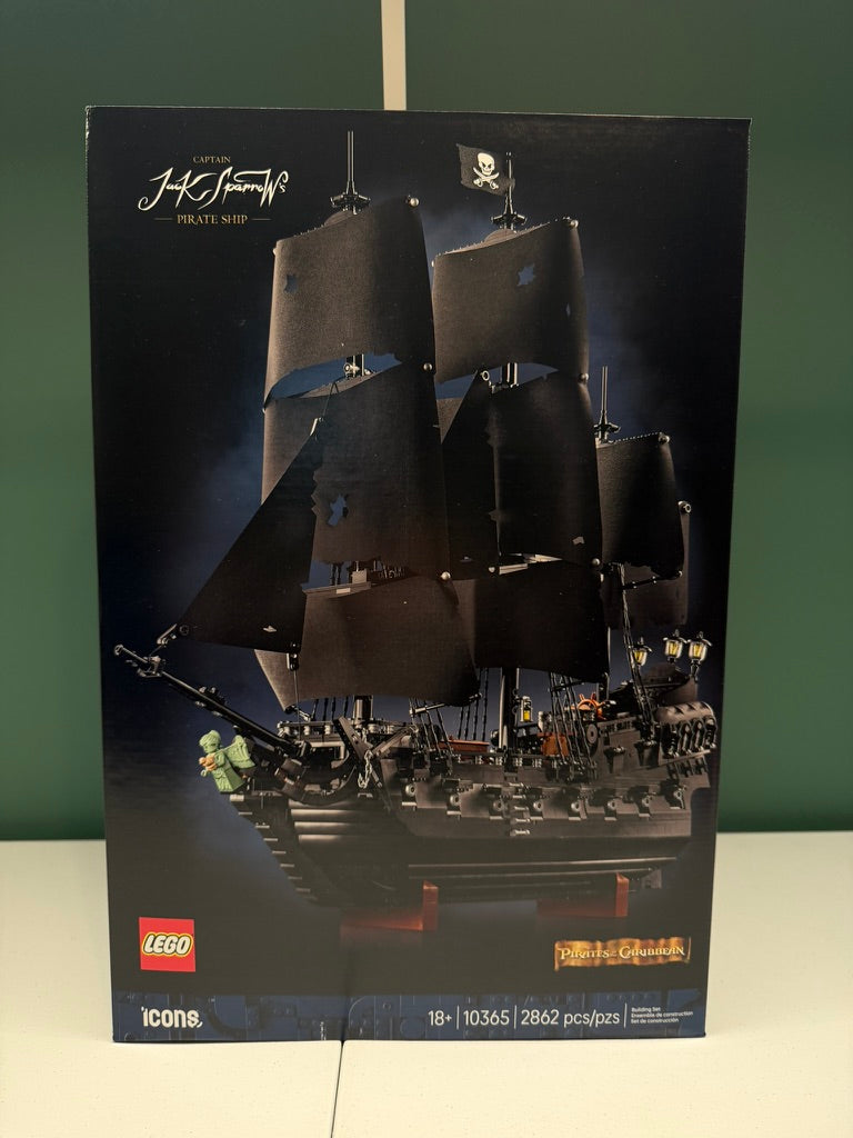 LEGO Disney Captain Jack Sparrow's Pirate Ship 10365 NISB Great Condition