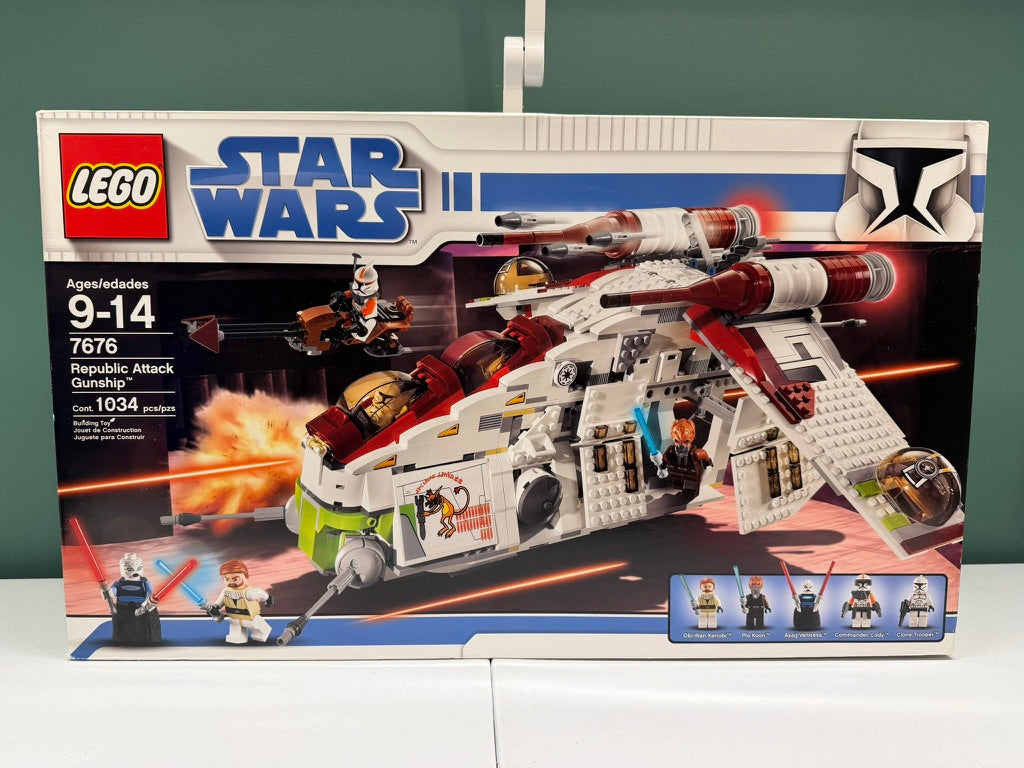 LEGO Republic Attack Gunship 7676 New In Sealed Box Great Condition!