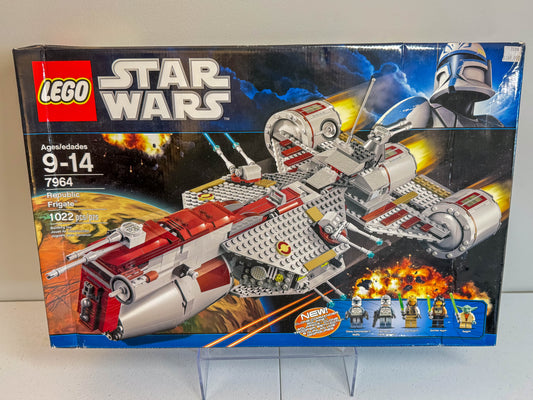 LEGO Star Wars The Clone Wars Republic Frigate 7964 New Sealed