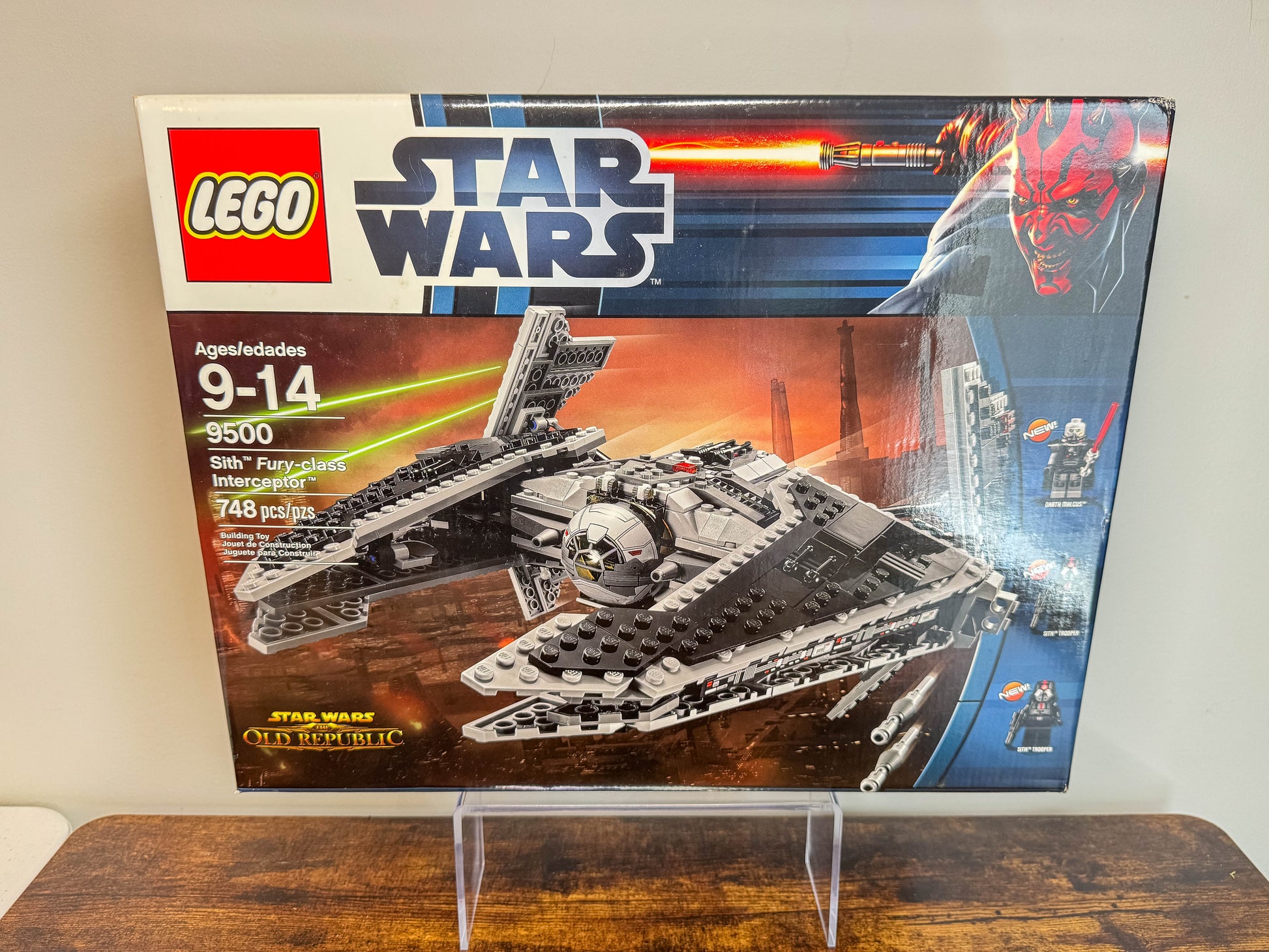 LEGO Star Wars The Old Republic Sith Fury-class Interceptor 9500 Open Box