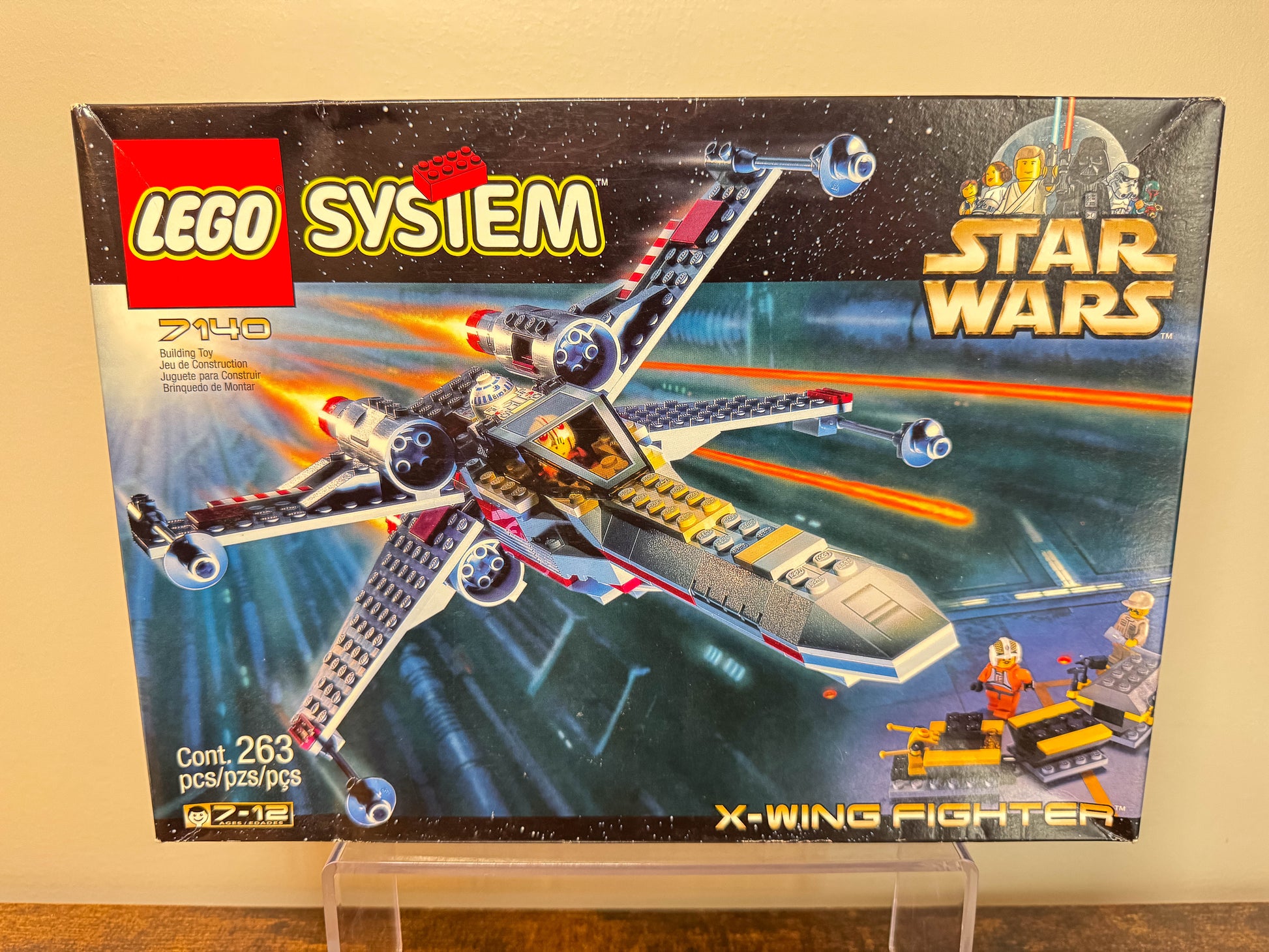 LEGO Star Wars Episode IV X-Wing Fighter 7140 Factory Sealed