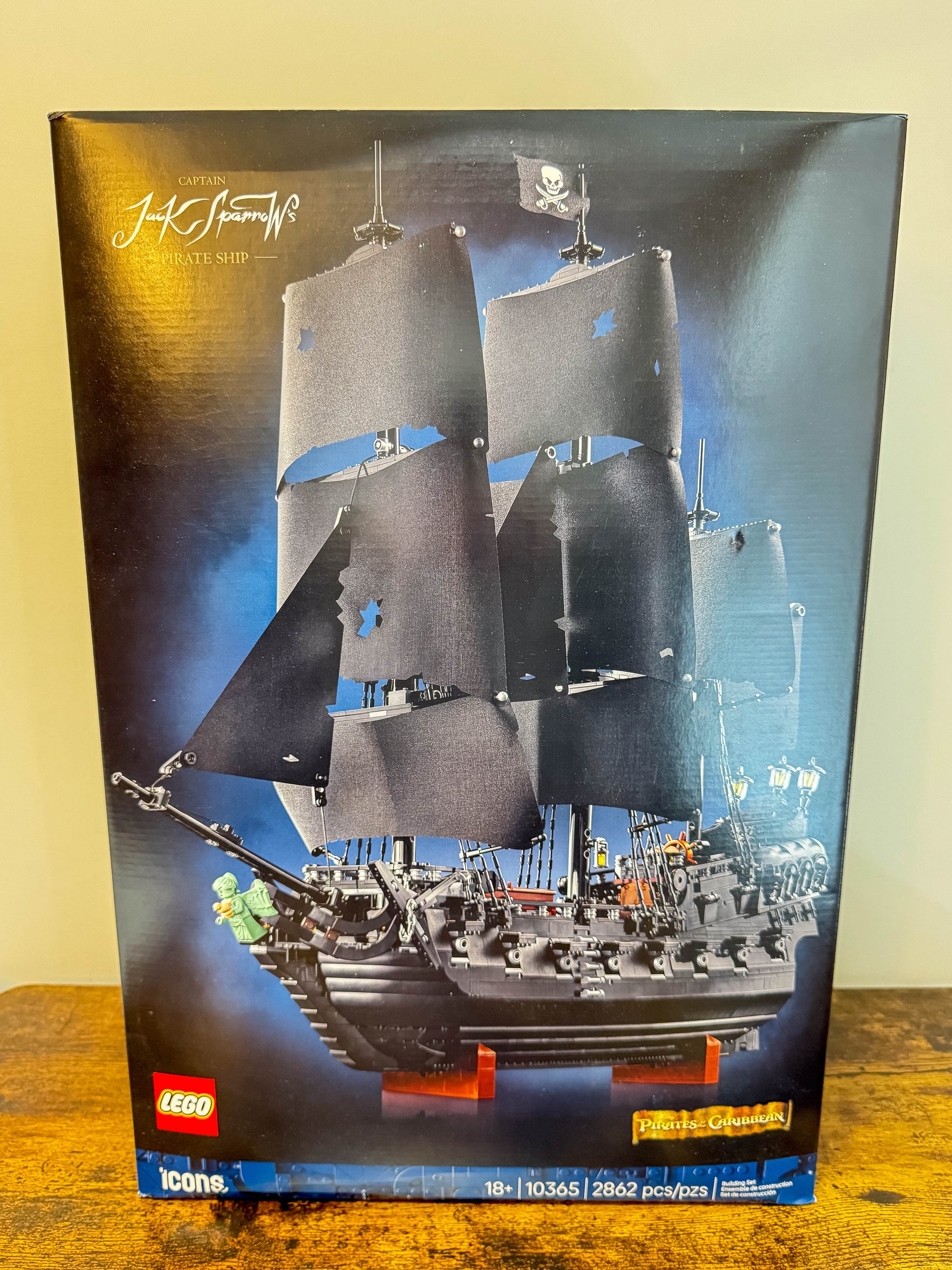 LEGO Icons Pirates of the Caribbean Captain Jack Sparrow's Pirate Ship 10365