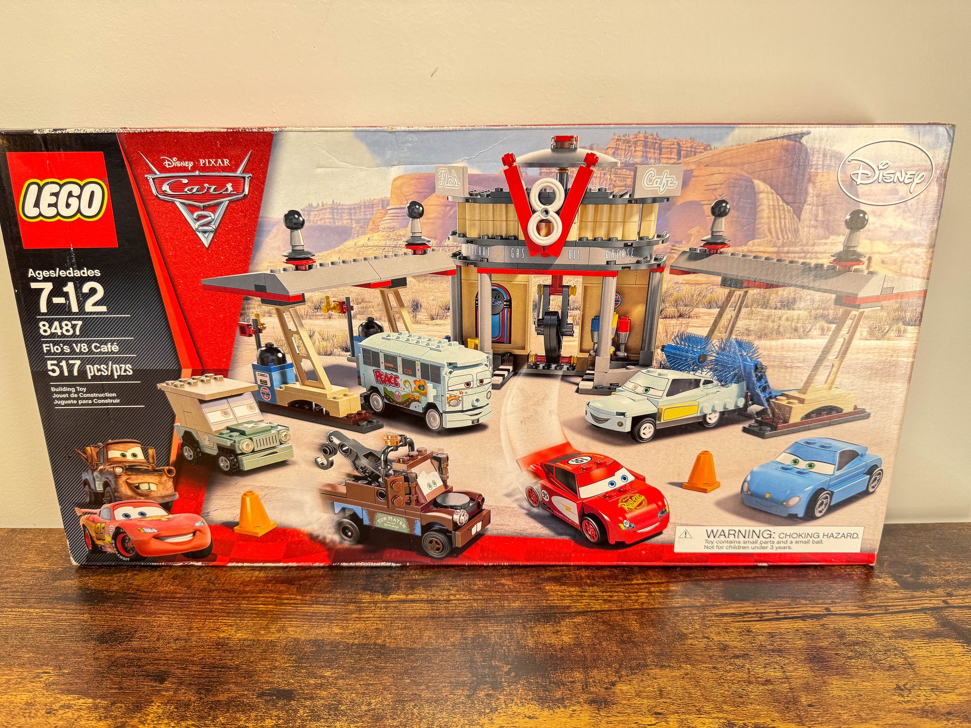 LEGO Cars Flo's V8 Cafe 8487 Factory Sealed Unit #246