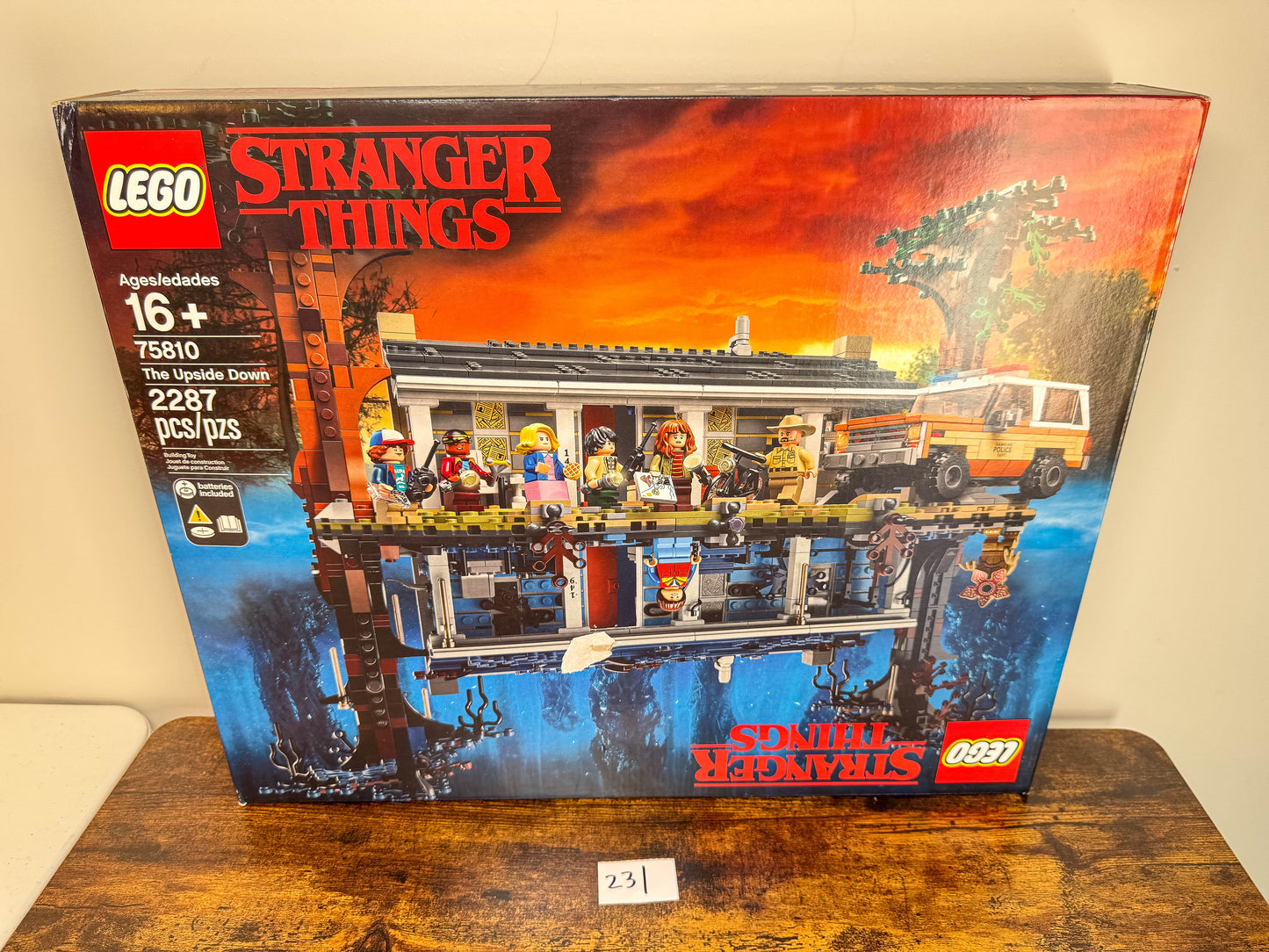 LEGO Stranger Things The Upside Down 75810 Factory Sealed Unit #231