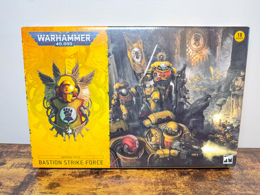 Bastion Strike Force Imperial Fists Warhammer 40K Games Workshop Unit #386