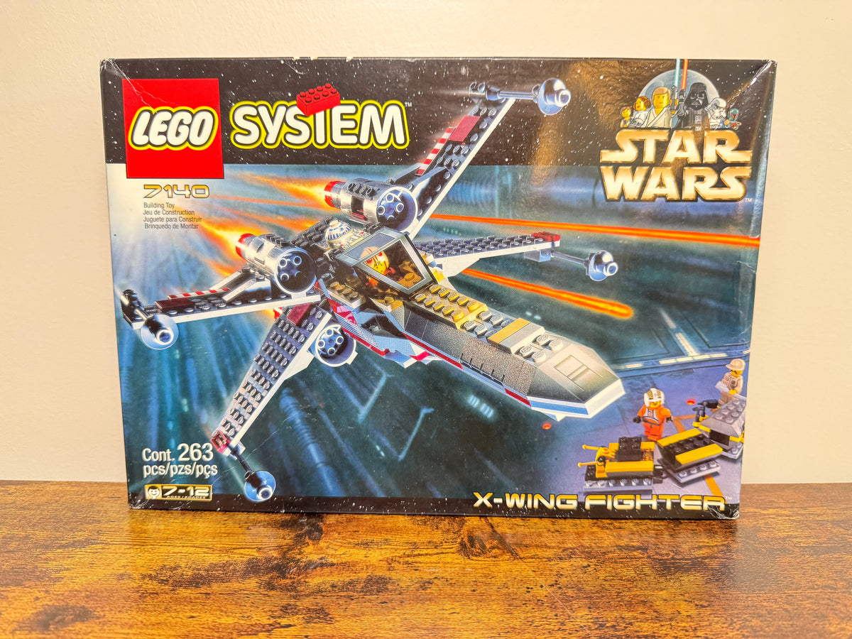 LEGO Star Wars Episode IV X-Wing Fighter 7140 Factory Sealed Unit #402