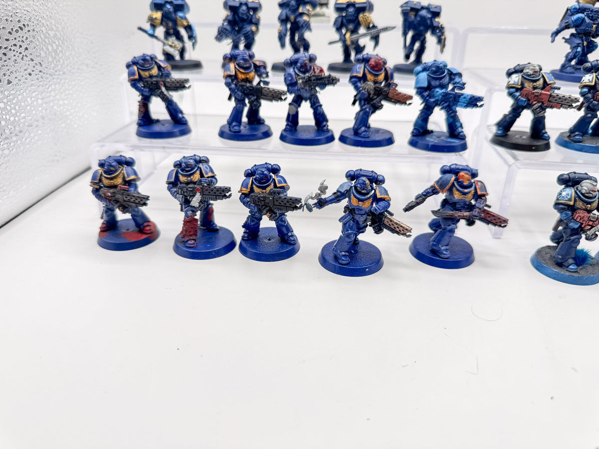 Lieutenant with Combi-weapon Space Marines Army Lot Warhammer 40K Games Workshop Unit #562