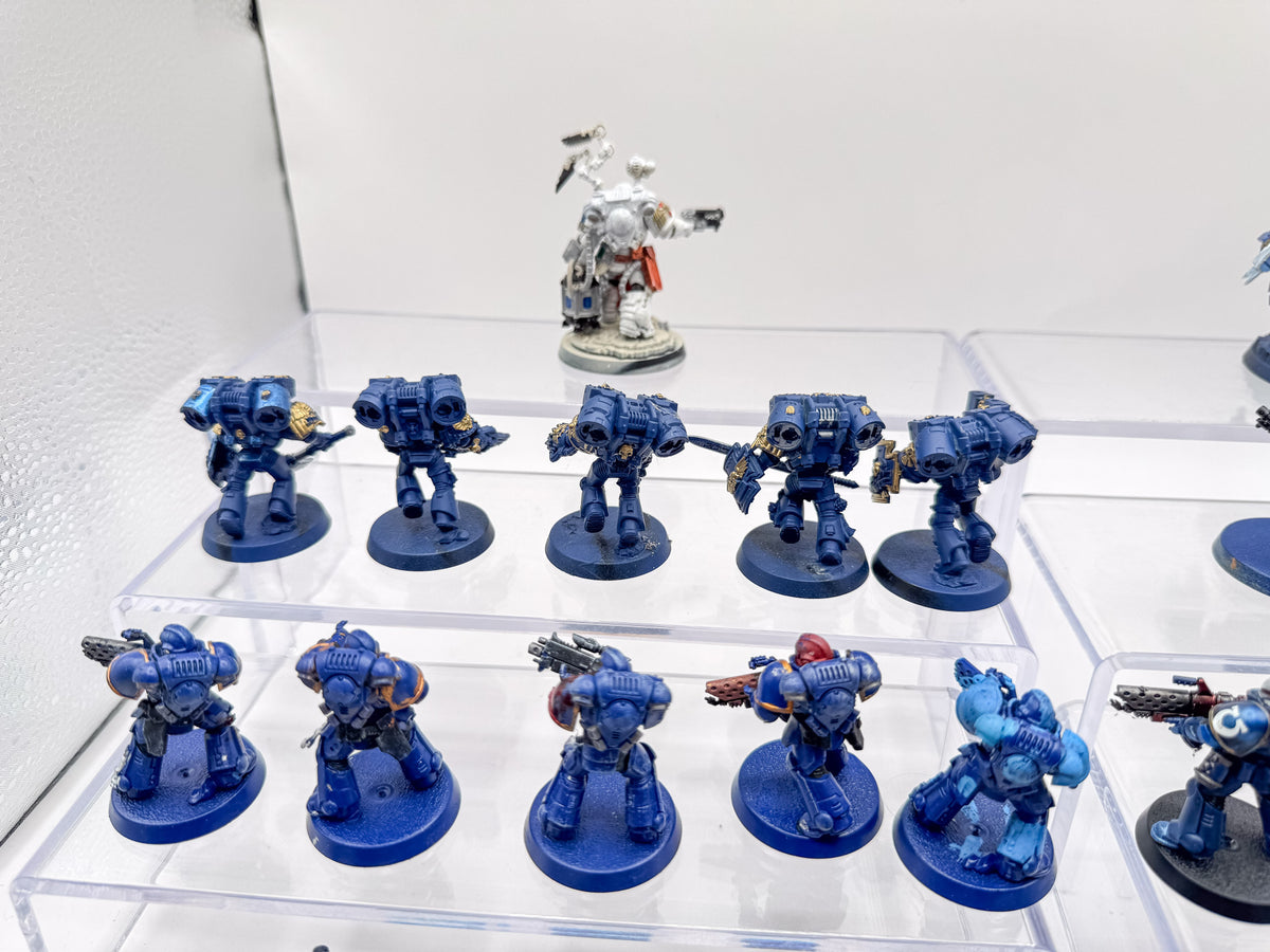 Lieutenant with Combi-weapon Space Marines Army Lot Warhammer 40K Games Workshop Unit #562