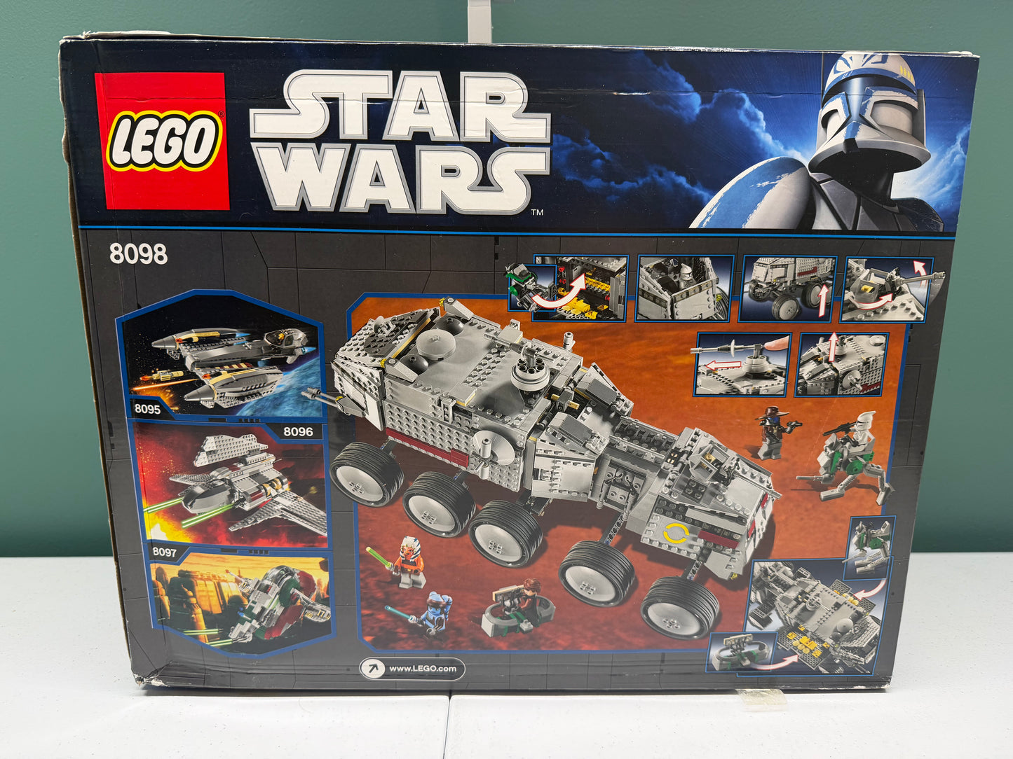 LEGO Star Wars Clone Turbo Tank 8098 New Complete Set