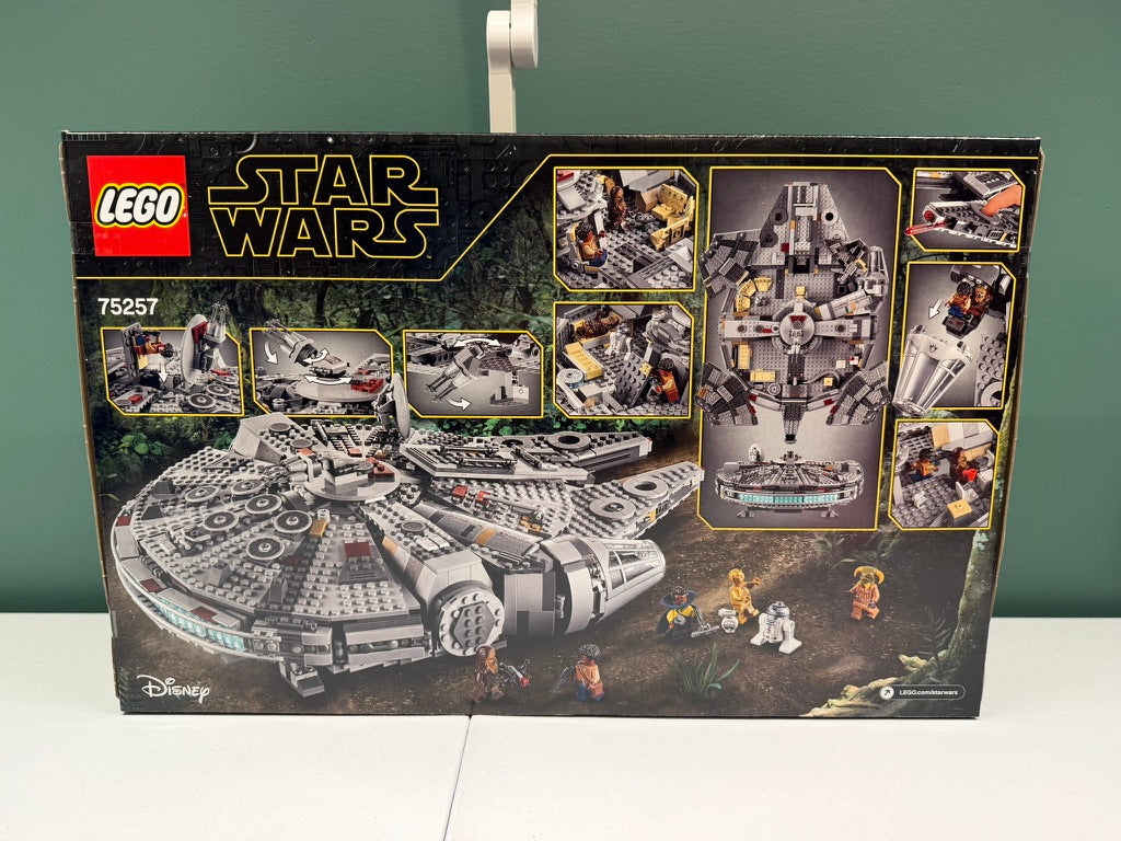 LEGO Star Wars Millennium Falcon 75257 New In Sealed Box Mint Condition!
