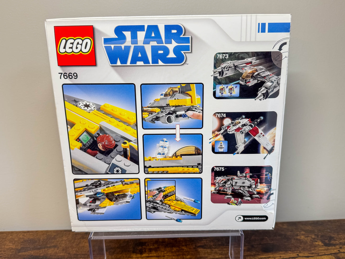 LEGO Star Wars The Clone Wars Anakin's Jedi Starfighter 7669 New Factory Sealed