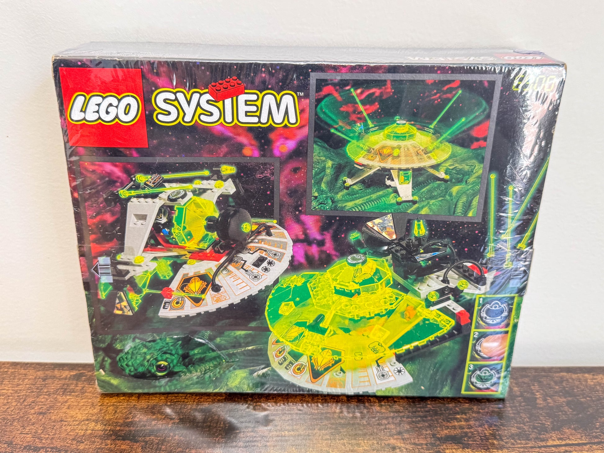 LEGO Space UFO Cyber Saucer 6900 Factory Sealed Unit #278