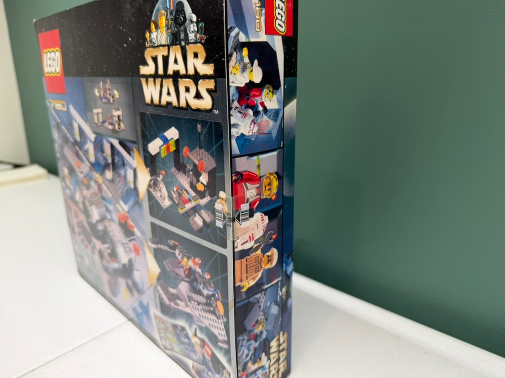 LEGO Star Wars B-wing at Rebel Control Center 7180 New In Factory Sealed Box