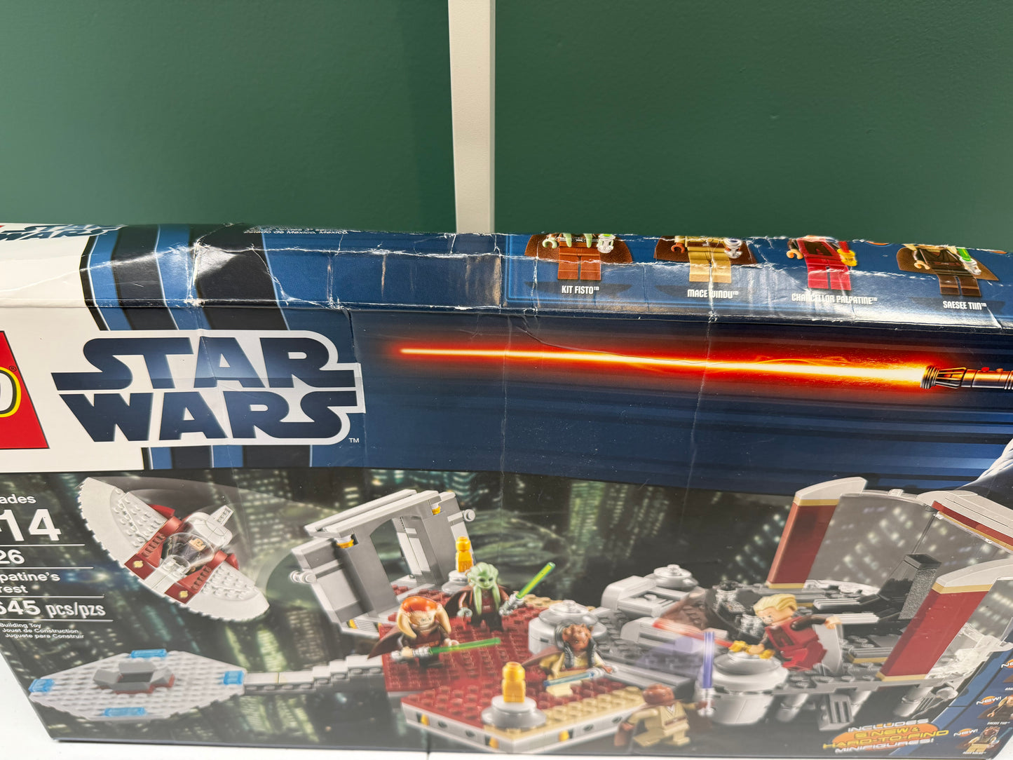 LEGO Star Wars Palpatine's Arrest 9526 New In Sealed Box Fair Condition