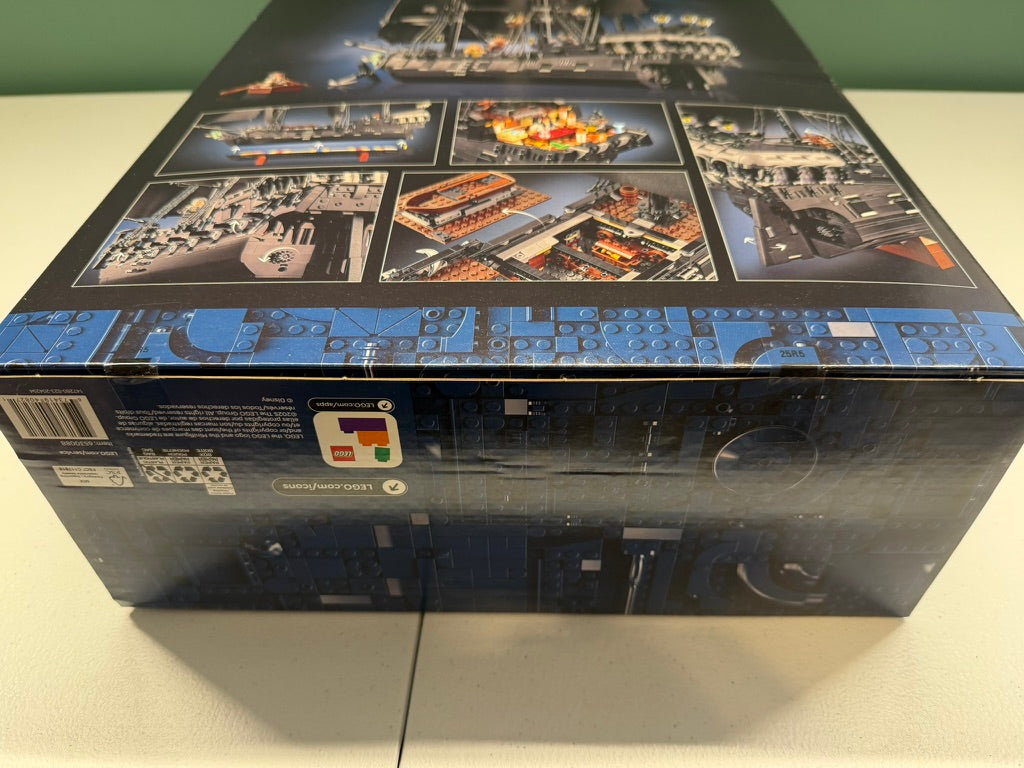 LEGO Disney Captain Jack Sparrow's Pirate Ship 10365 NISB Great Condition