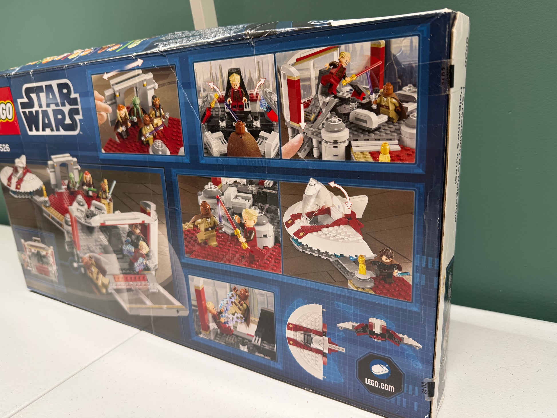 LEGO Star Wars Palpatine's Arrest 9526 New In Sealed Box Fair Condition