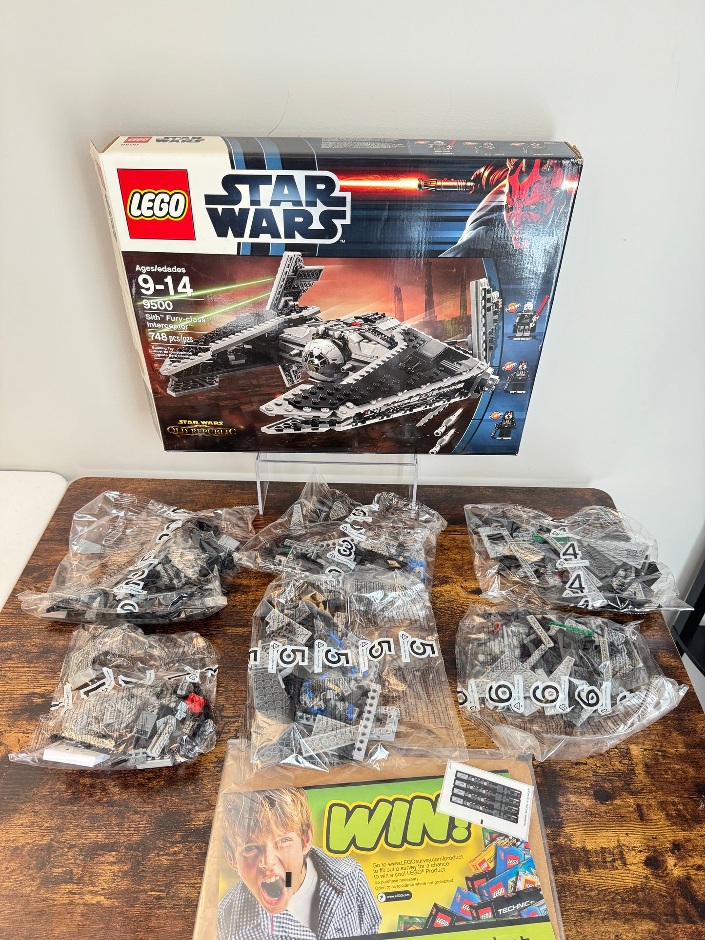 LEGO Star Wars The Old Republic Sith Fury-class Interceptor 9500 Open Box