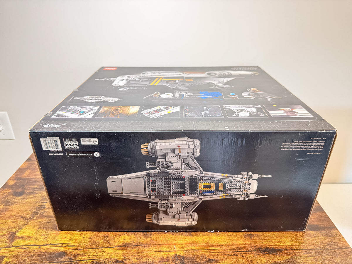LEGO Star Wars Ultimate Collector Series The Razor Crest 75331 Factory Sealed Unit #423