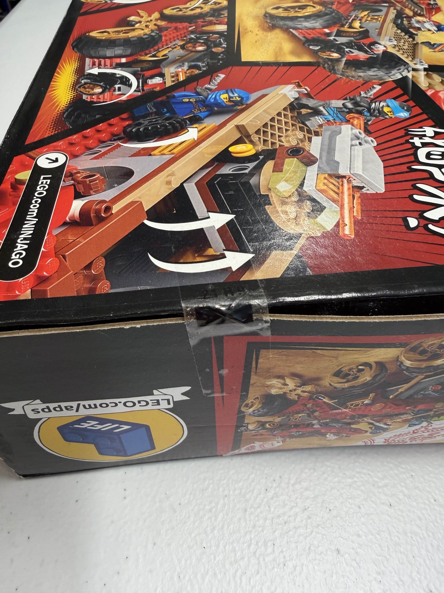 LEGO NINJAGO Land Bounty 70677 New In Sealed Dented Box